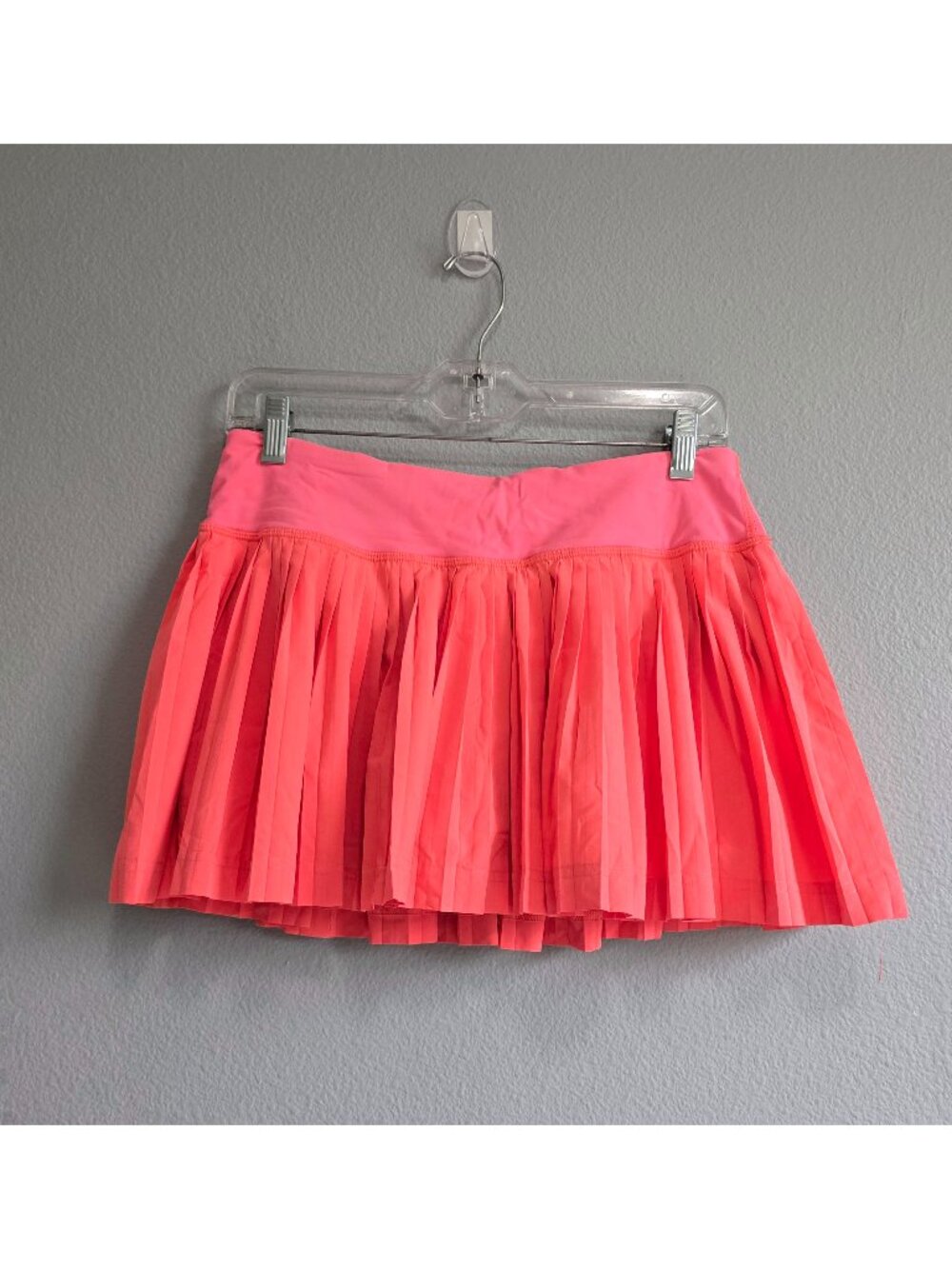 Lululemon Coral Pleat to Street Tennis Skirt size 6